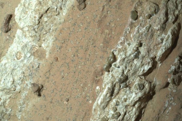 NASA, nakakita ng mga batong posibleng patunay umano ng sinaunang buhay sa Mars