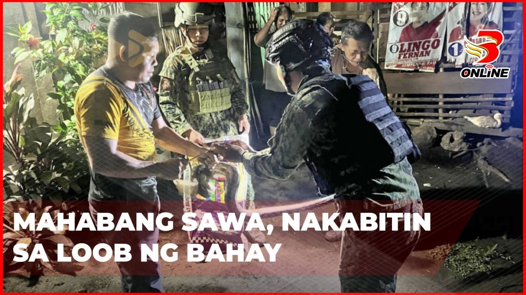 ⁣Mahabang sawa, nakabitin sa loob ng bahay