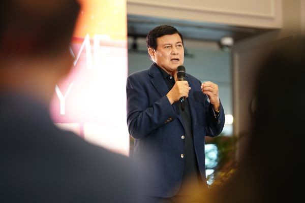 Manny Villar, pumalag sa alegasyon ng SEC vs Villar Land