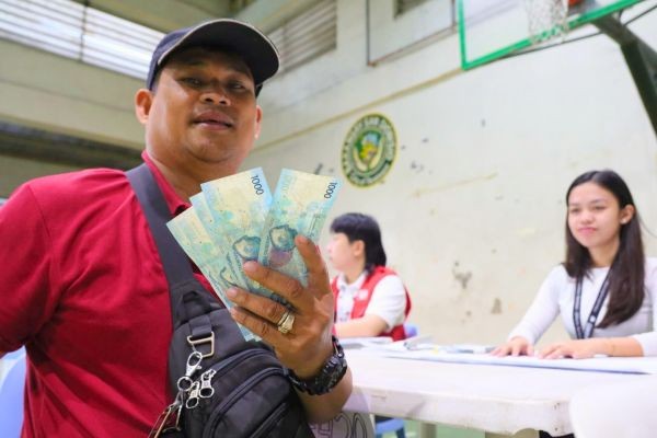 Brigada Financial Nasa 328,000 trike drivers sa labas ng Metro Manila, makatatanggap ng ...