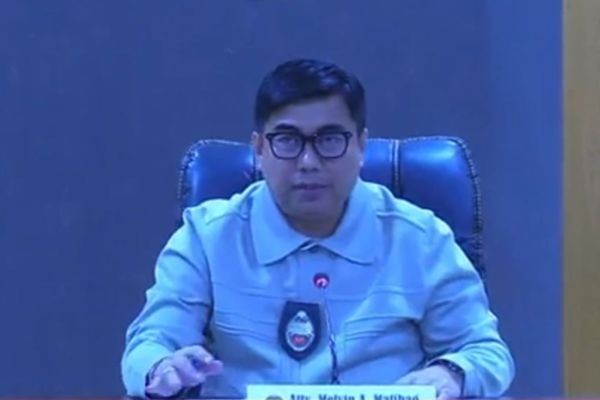 NBI chief, hinamon si Mike Defensor na kasuhan ang kanyang asawa sa isyu ng flood control projects