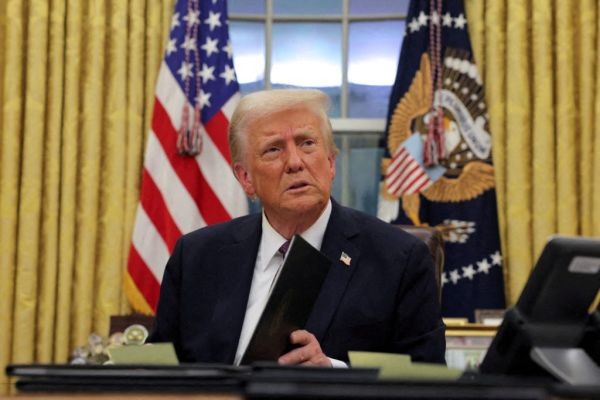 US President Trump, nagbanta ng 100% taripa sa mga bansang magpapataw ng digital services tax sa US firms