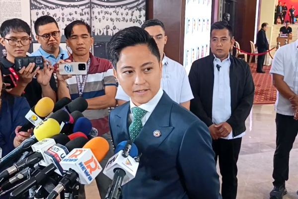 Presidential son Sandro Marcos, hindi na pag-aaksayahan ng panahon ang alegasyon ng "18 Maleta Boys"