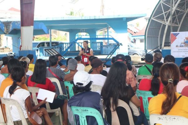 100 PWDs asin careworkers sa Viga, Catanduanes, nagbenepisyar sa cash-for-work aid hale sa DSWD