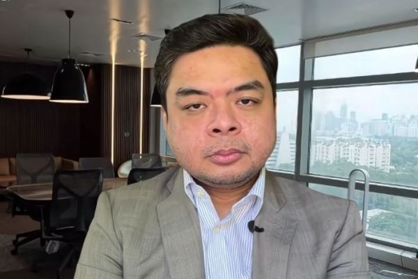 Cong Terry Ridon Cong. Terry Ridon, pinabulaanang 'kinain nang buhay' ng abogado ni VP ...